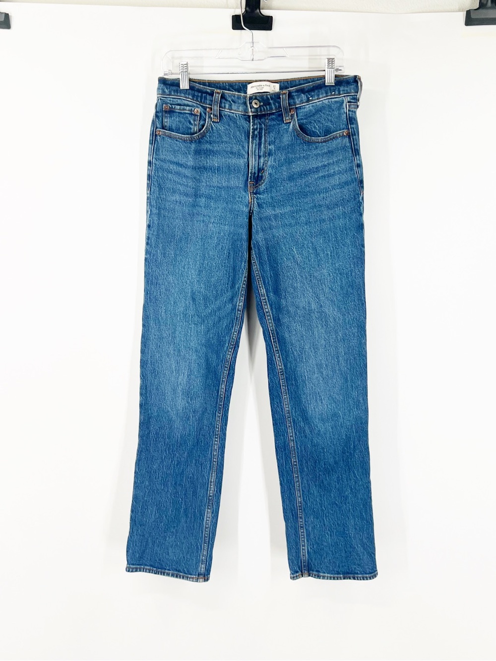 Abercrombie & Fitch The Straight Jeans Mid-Rise